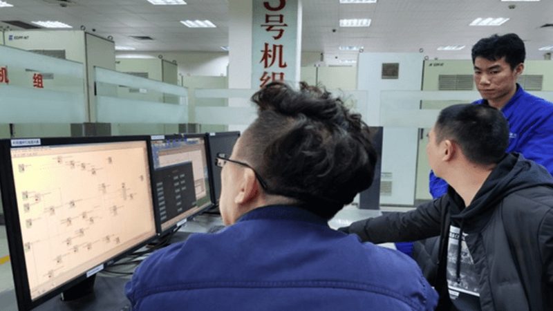 采购背景：合规与效率并重